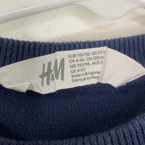 H&M Kids Santa's Little Helper Navy Sweater With Sparkle - Picture 5 of 9